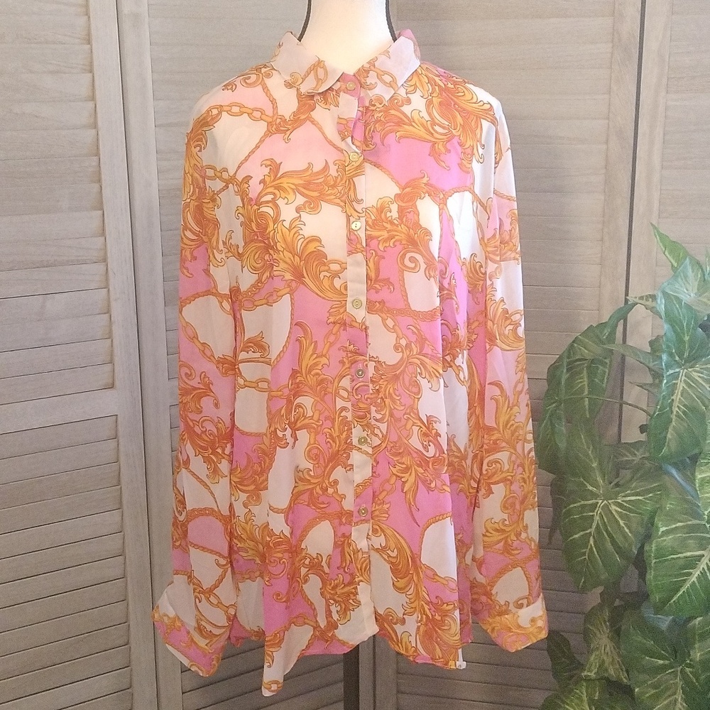 ⚜️ NWOT Fresh of LA Floral Blouse